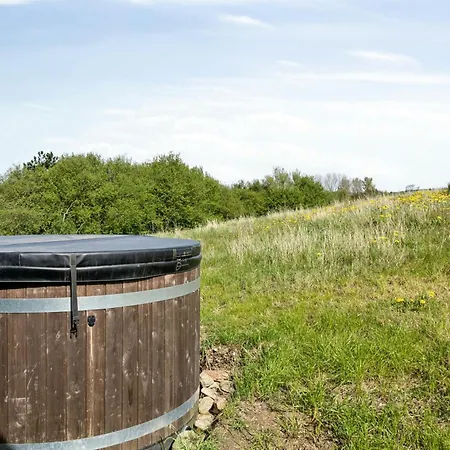 Architect-designed Dream In Ebbelokke *