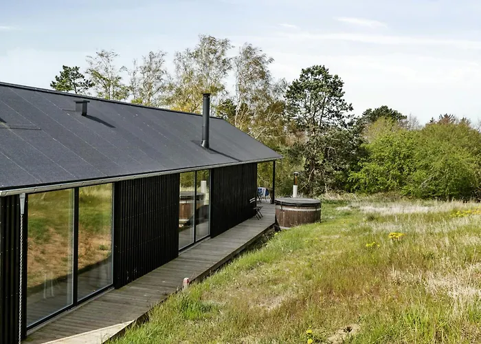 Architect-designed Dream In Ebbelokke Semesterbostad