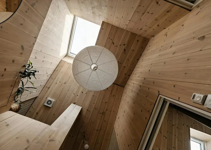 Architect-designed Dream In Ebbelokke *